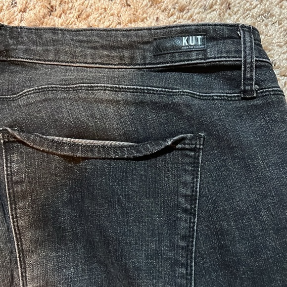 KUT from the Kloth High Rise Reese Fab Ab Ankle Straight Leg Black Jeans. 20W - Picture 9 of 15